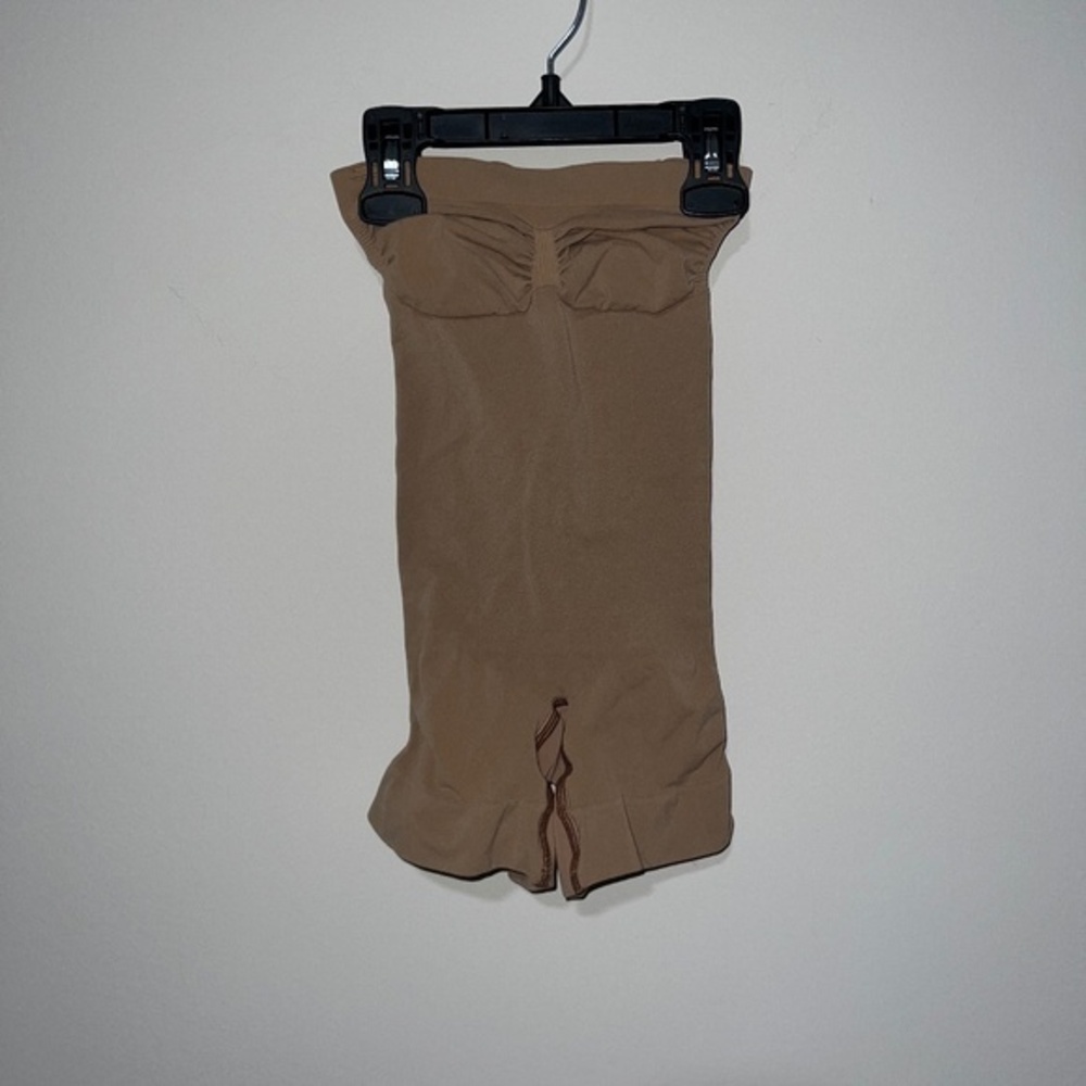 SKIMS SEAMLESS SCULPT STRAPLESS SHORTIE BODYSUIT SIENNA SMALL NO
